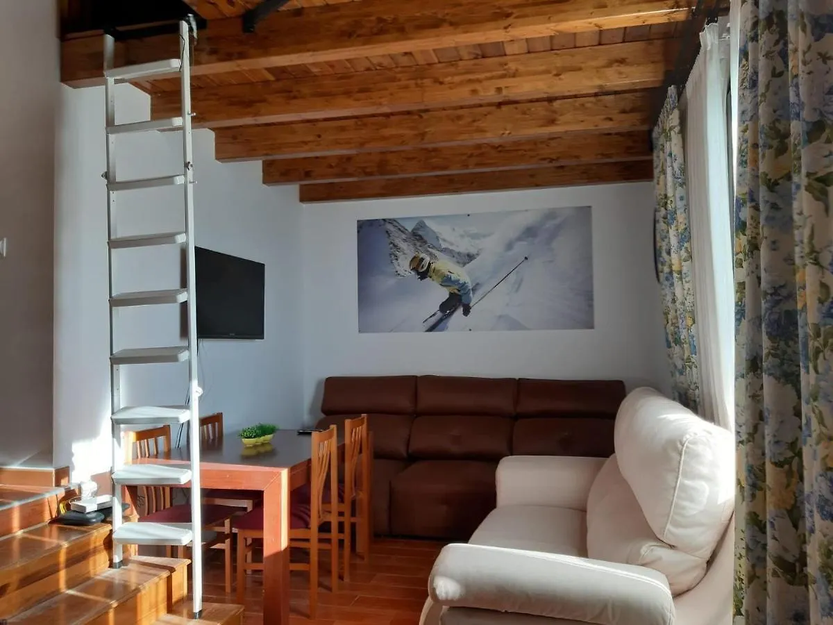 Apartamentos Domus Sierra Nevada 0*,
